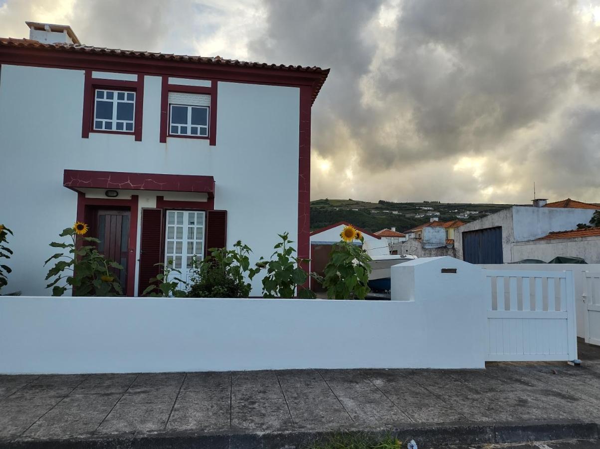 Villa Kai Casa Frente Al Mar Y Completamente Restaurada Santa Cruz das Flores Kültér fotó